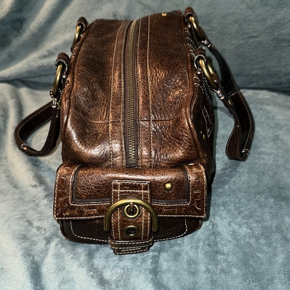 Coach distressed leather studded bag with side buckle magnetic button pockets π - Picture 3 of 14